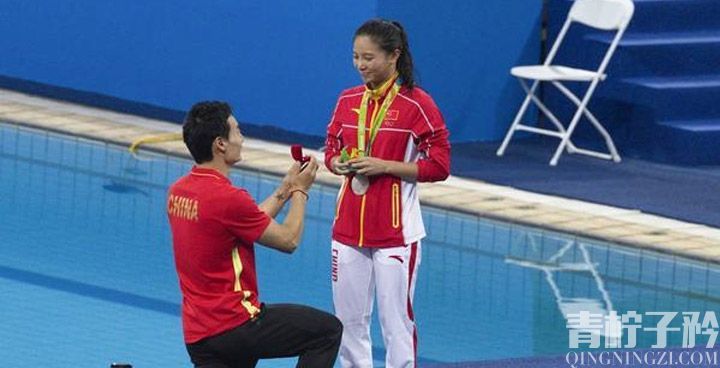 秦凯现场求婚何姿 长跑6年爱情终美满