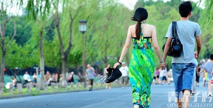 对方和你提分手了怎么办?不想分手,也要假装高冷